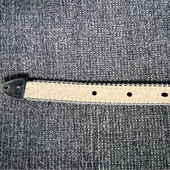 B.B. Simon belt with Crystals & Studs - Women’s 31 - Picture 4 of 10